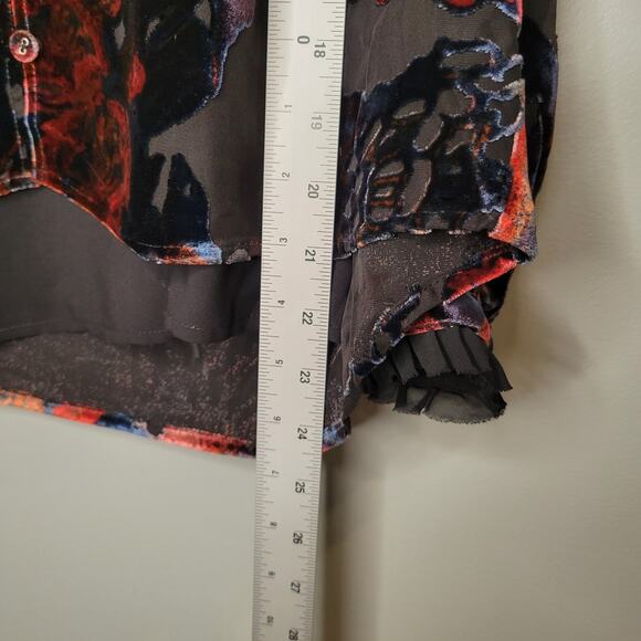 NWT Sundance Burnout Velvet Top Womens Size M Petite Dark Floral Rose Black Goth - Picture 12 of 13